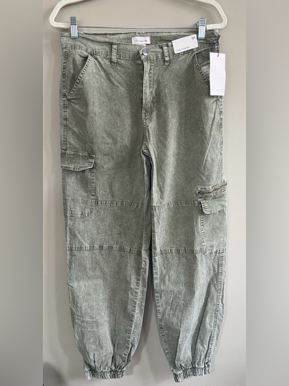 If It Were Me olive green cargo joggers size medium